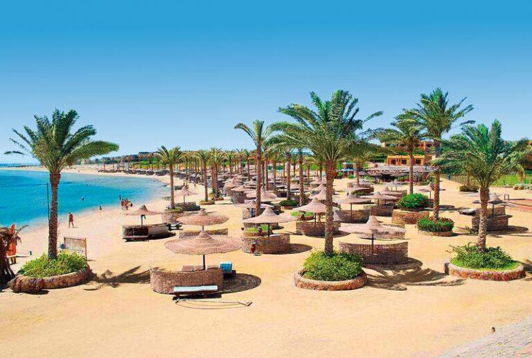 Blend Elphistone Resort in Marsa Alam bij het strand