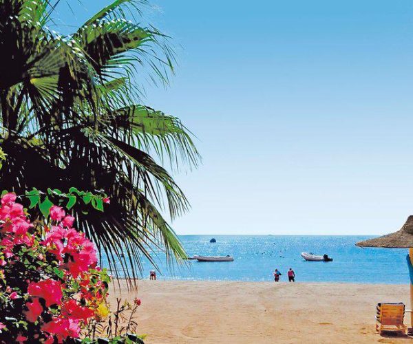 Brayka Bay in Marsa Alam bij het strand waar je kunt liggen zonnen