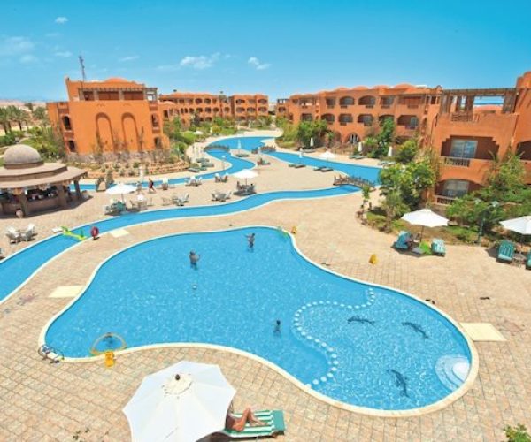 Dream Lagoon Aqua Resort in Marsa Alam zwembaden zicht