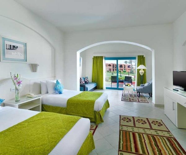 Hotelux Oriental Coast in Marsa Alam een van de slaapkamers van het resort