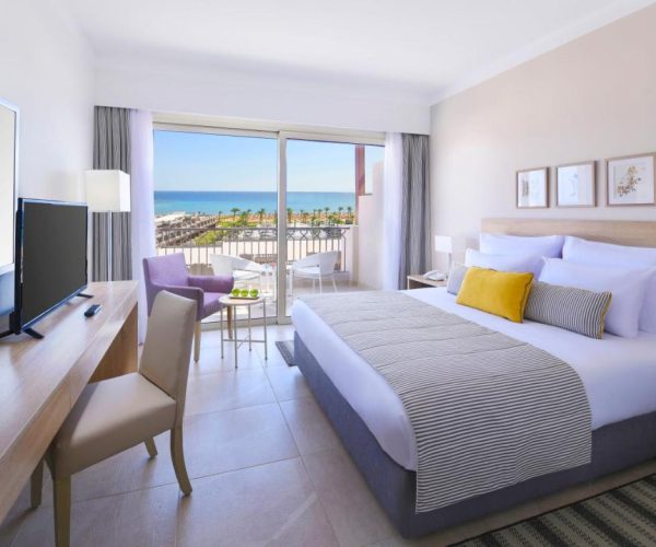 Iberotel Costa Mares in Marsa Alam de deluxeroom met zeezicht