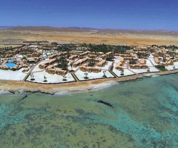 Movenpick Resort El Quseir in Marsa Alam een dronezicht van het resort