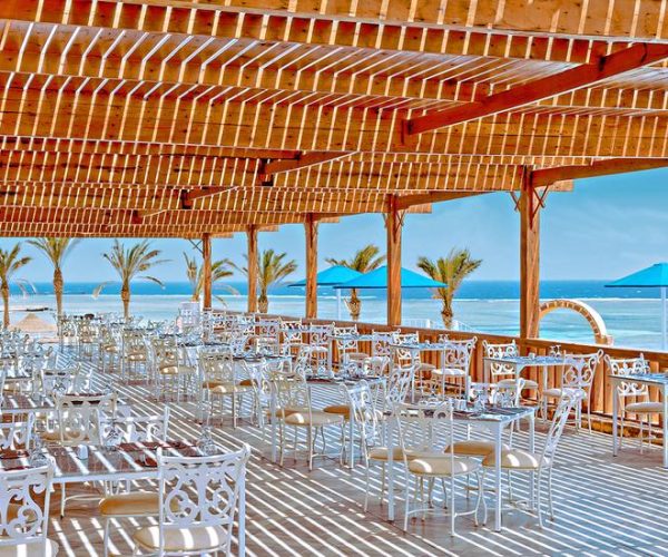 Pickalbatros Portofino Vita Resort in Marsa Alam het restaurant met uitzicht op de zee