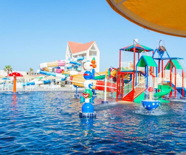 Pickalbatros Sea World Resort in Marsa Alam spraypark voor de kinderen in het park