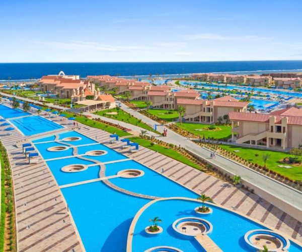 Pickalbatros Sea World Resort in Marsa Alam overzicht over de zwembaden en slaapkamers