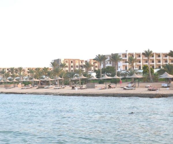 Royal Brayka Beach Resort in Marsa Alam bij het strand