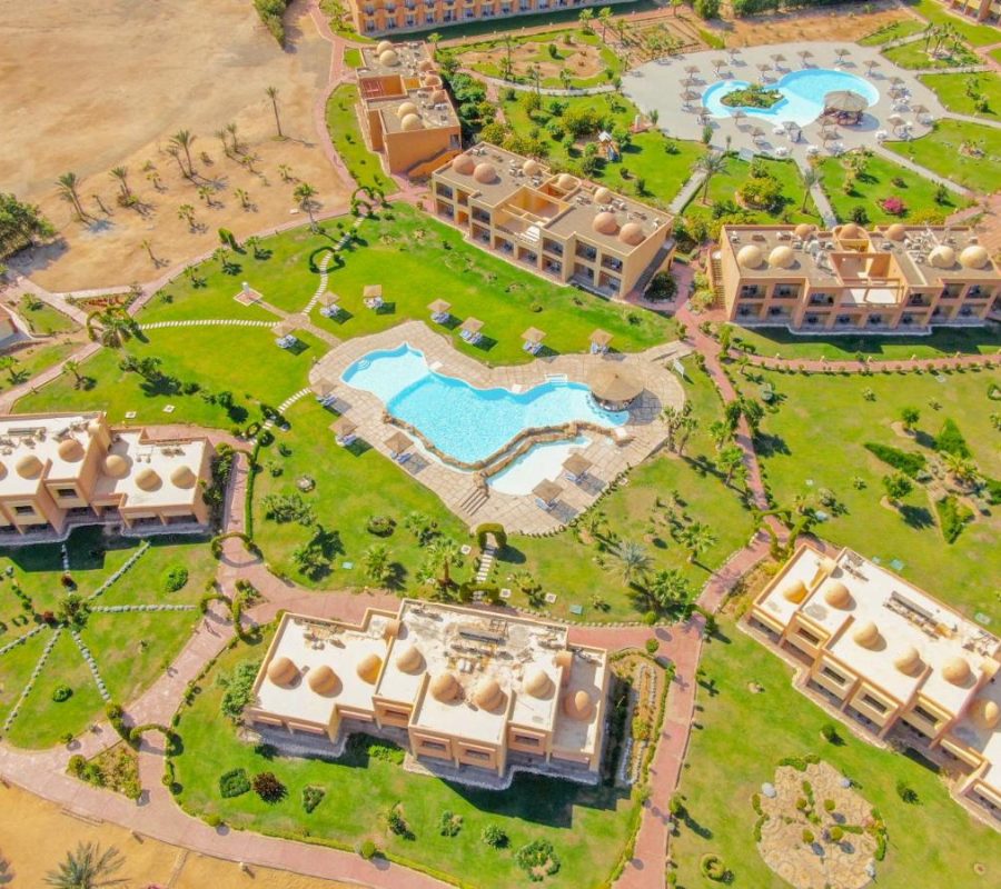 Het Wadi Lahmyt Azur Resort in Marsa Alam